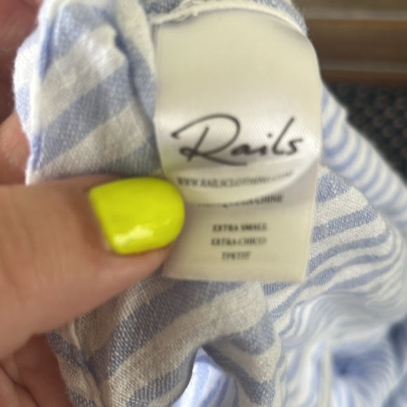 Rails Linen Charli Mermaid Button Down Top - Picture 13 of 14